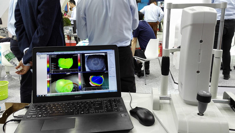 SW-6000 Corneal Topography Machine